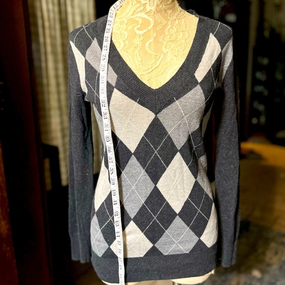 J crew argyle cashmere blend sweater/ grey/  white/ charcoal size small-like new - Picture 1 of 12